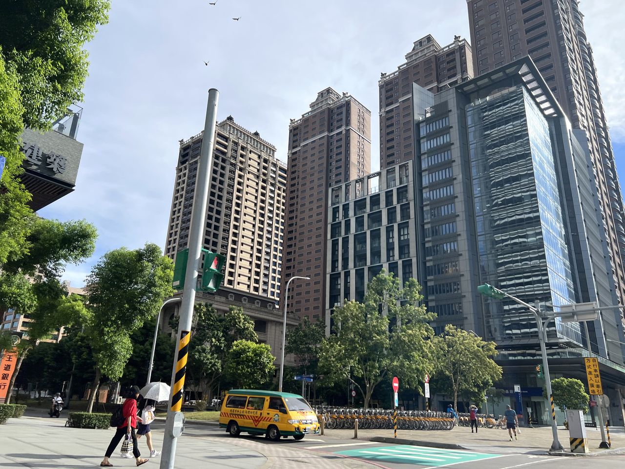 成屋市場房價全面下修 高雄成重災區年跌8.6%