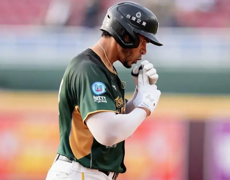 揪心！魔鹰丧妻后常独自在家痛哭　不放弃棒球因「我的太太不会原谅我」