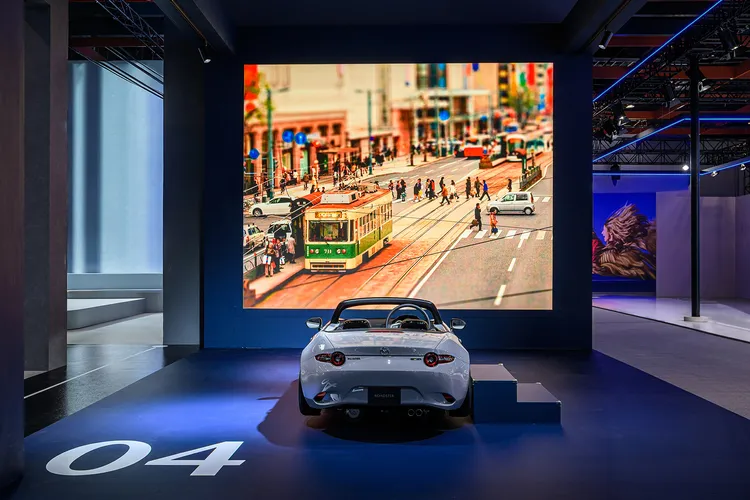 「駕趣起程」展區展出2/3尺寸Mini MX-5，提供兒童模擬駕駛體驗。業者提供