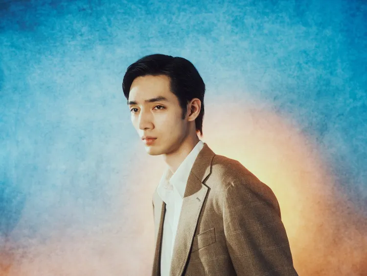 清水寻也演出《海中沉睡的钻石》获好评，可惜因沾毒自毁前途。翻摄TBS