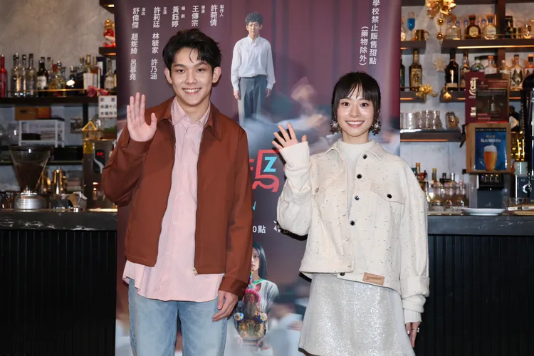 林毓家（左）和许莉廷假戏真做。资料照片