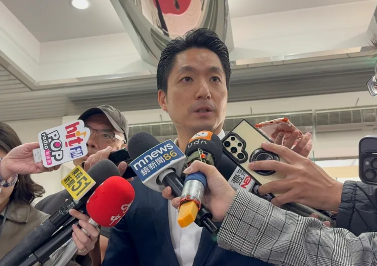 蒋万安回应小红书封锁争议，强调中央不该藉打诈行政治操作。资料照片／张彩茜摄