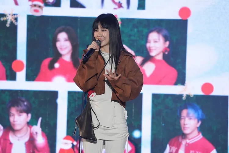 白安演出放送耶誕小糖果。彭欣偉攝