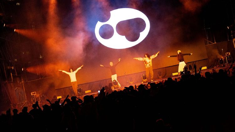 BTS合作韓團Balming Tiger嗨炸現場 流利中文狂喊:我愛你們