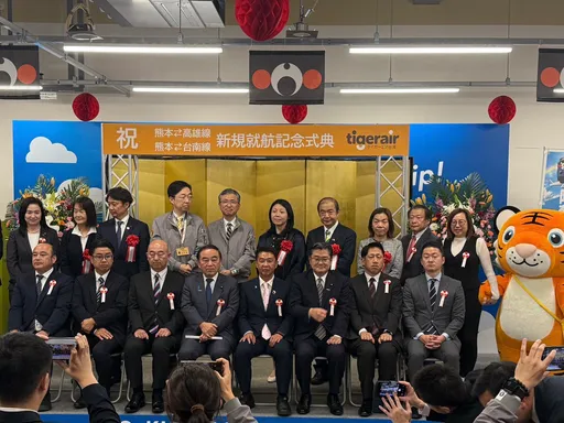 初選拚政見！招商 航線 拚外交　許智傑首航熊本新航線