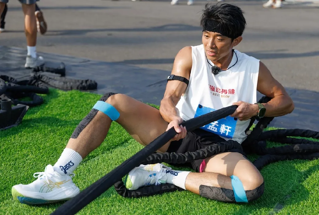 初孟轩。好看娱乐提供