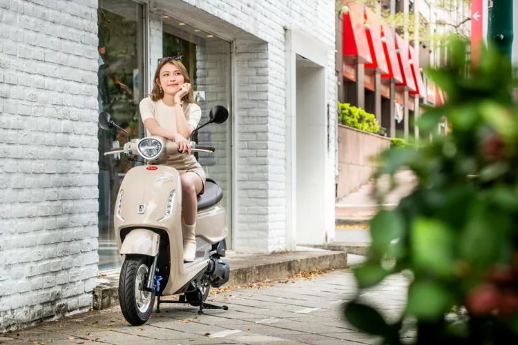 Spring125以實用機能與舒適性作為產品訴求，汰舊換新最低77,500元起。業者提供