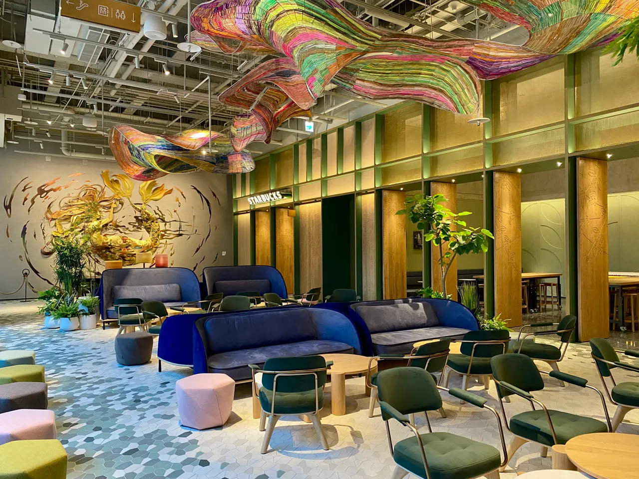 「星巴克典藏DREAM PLAZA台北」占地近1000坪空间。庄伟祺摄