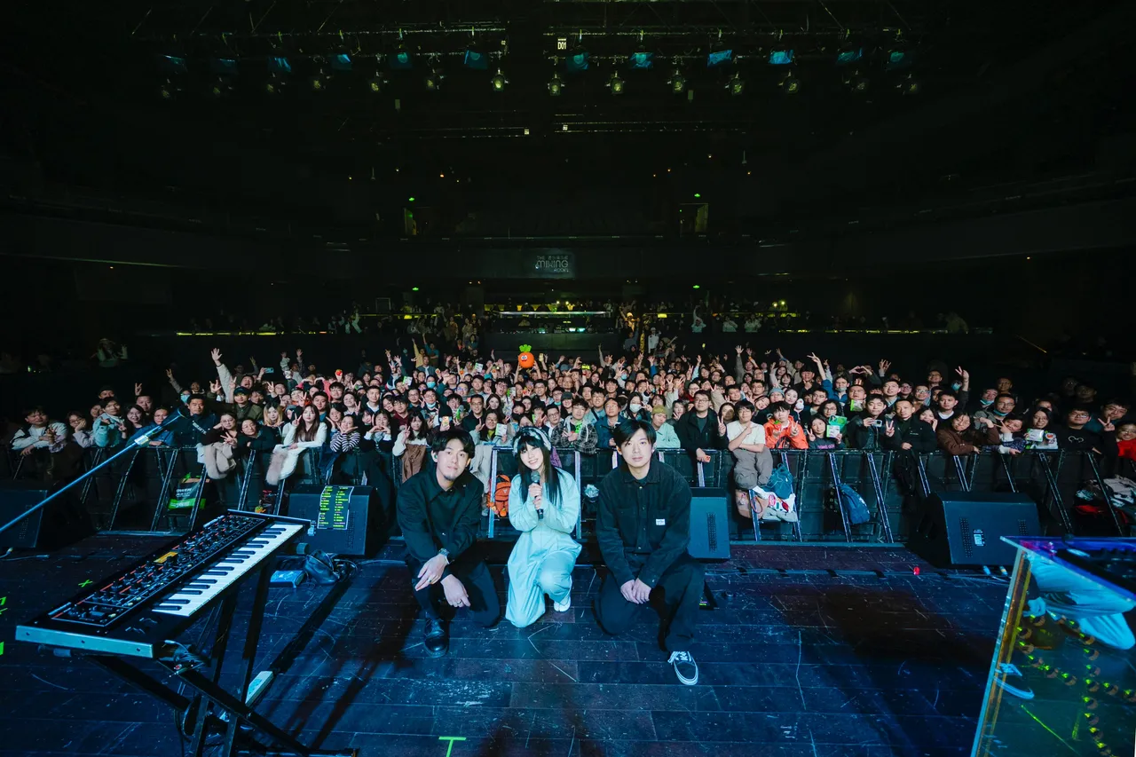 白安「路边野餐」巡演上海场。相信音乐提供