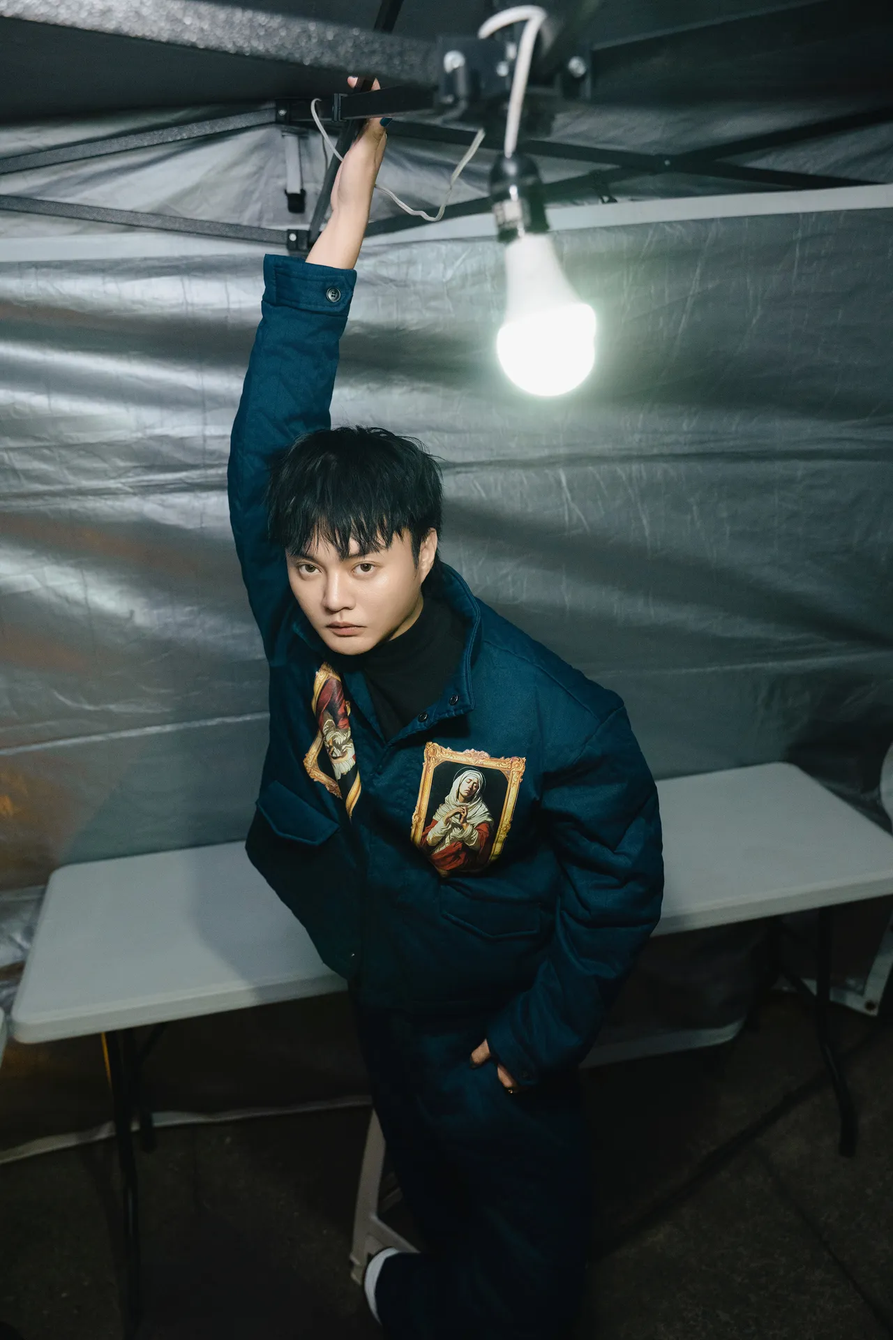 许富凯今年以国、台语双声道累积亮眼口碑。何乐音乐提供