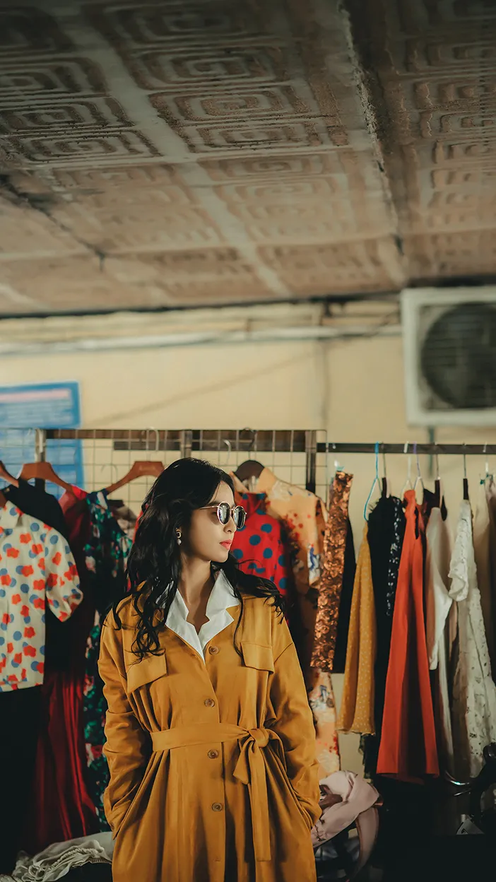 周雨彤诠释自己母亲「吴俪梅」年轻时的模样。中天娱乐台提供