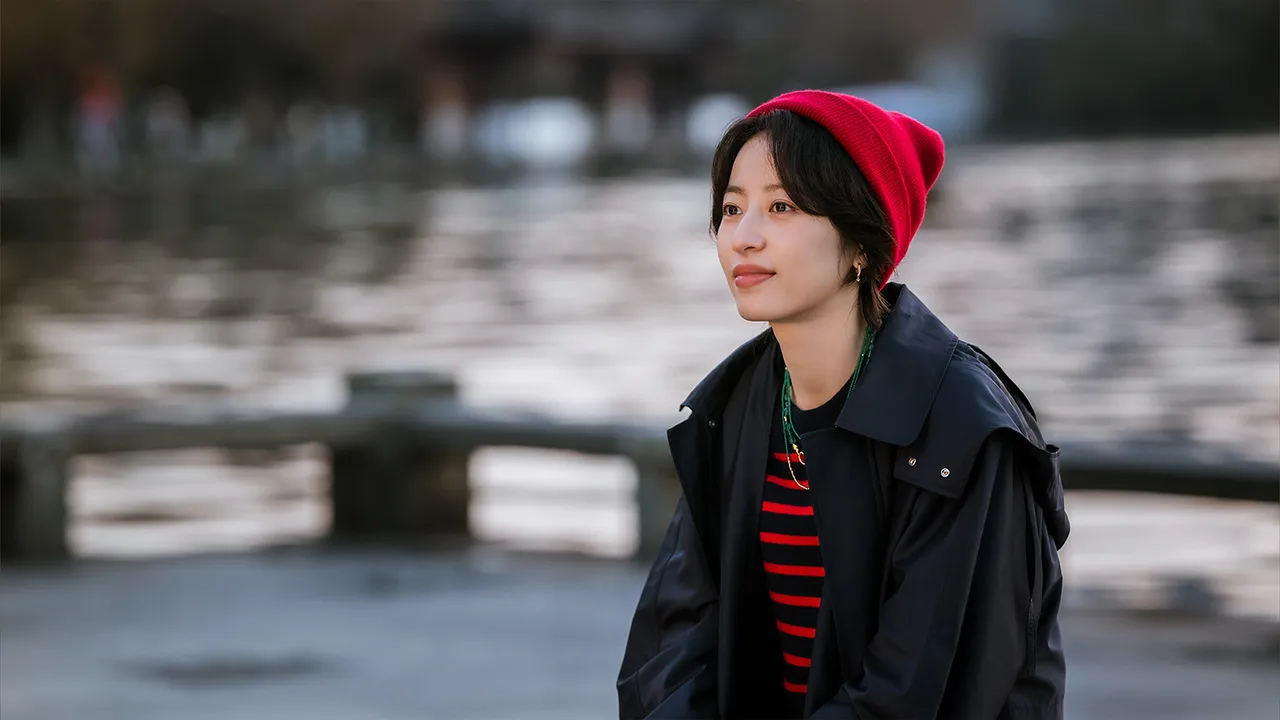 周雨彤饰演怀揣梦想的年轻编剧「顾云苏」。中天娱乐台提供