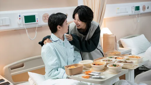 周雨彤半百媽媽竟懷第二胎！回家啃老變看護