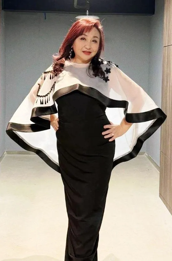 郑怡悼念杨弦。翻摄郑怡脸书