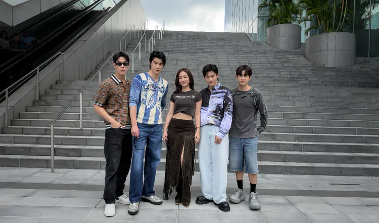 周予天（左起）、罗宏正、周晓涵、张立昂、石知田。KC GLOBAL MEDIA ASIA提供