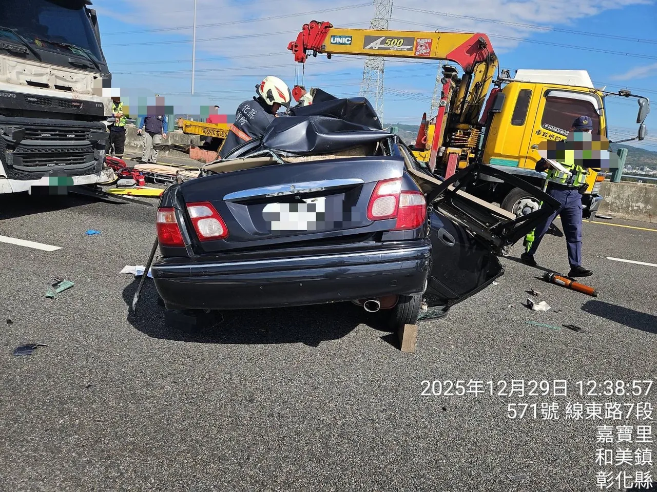 国道追撞拖吊车再遭联结车撞击　海巡空勤上士遭夹困惨死