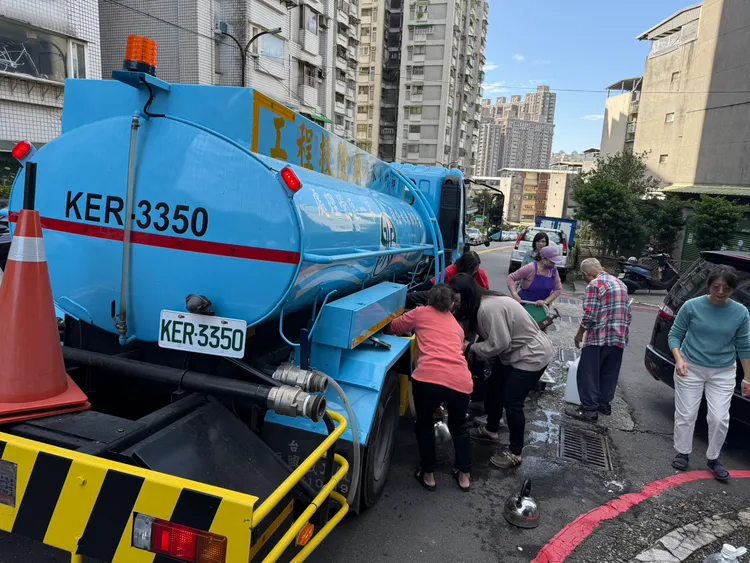 基隆与汐止地区自来水出状况，影响的范围曝光。翻摄台湾自来水公司第一区管理处