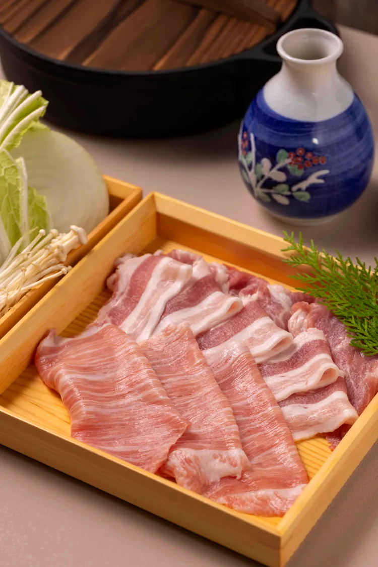 開幕送肉特惠，2026/1/31之前，首次加入蜜柑官方Line會員，即可再獲得半份「特選豚肉盛合」。業者提供