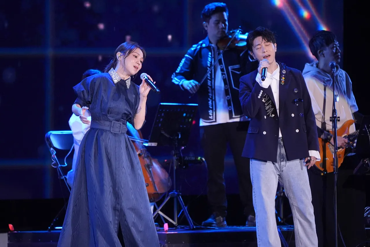 蔡健雅、韦礼安同台合唱，掀活动高潮。彭欣伟摄