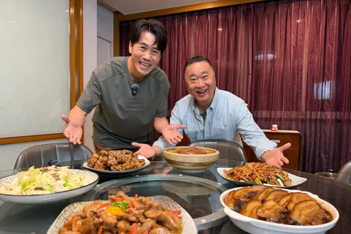 罗时丰狂接工作1天跑9摊　赚翻了开名车！邰智源爆料：钱多到用倒的