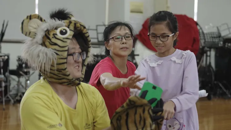 台灣動物緊急救援小組攜手昭錦歌仔戲坊，共同推出生命教育主題戲劇。翻攝畫面