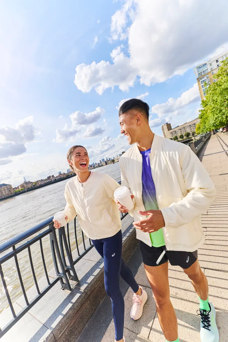 P.LIFE 系列以透氣設計與機能布料，讓現代人可在日常與運動模式間自如切換。品牌提供