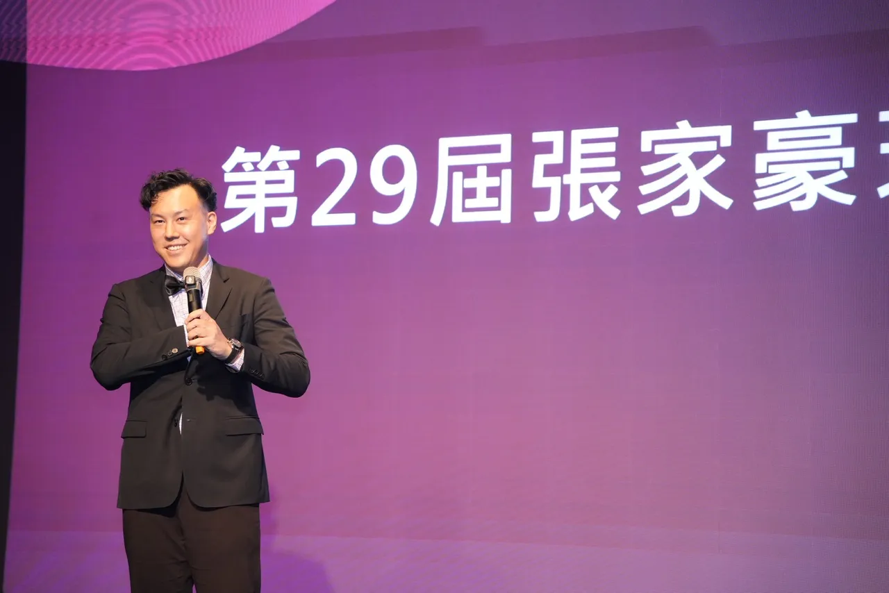 鼎宇建设总经理张家豪接任新理事长后，目标将台湾建筑被国际看见。叶家铭摄