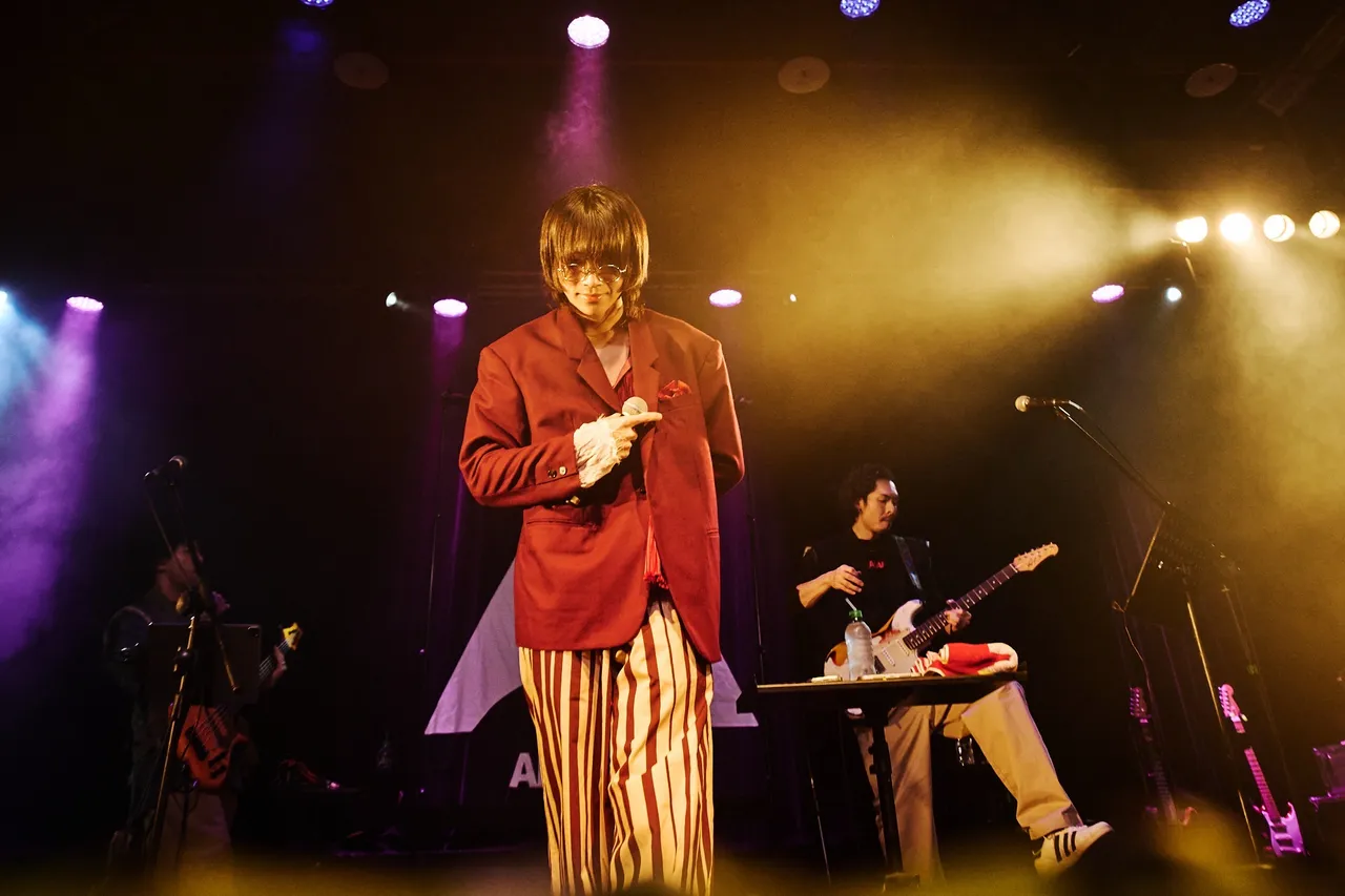 AKASAKI第2度來台，大喊「真的好想好想大家」。大鴻藝術提供