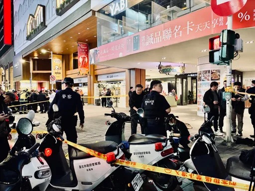 北捷掷弹砍人｜黑衣男随机砍人！民众党：谴责所有形式暴力、恐惧散播