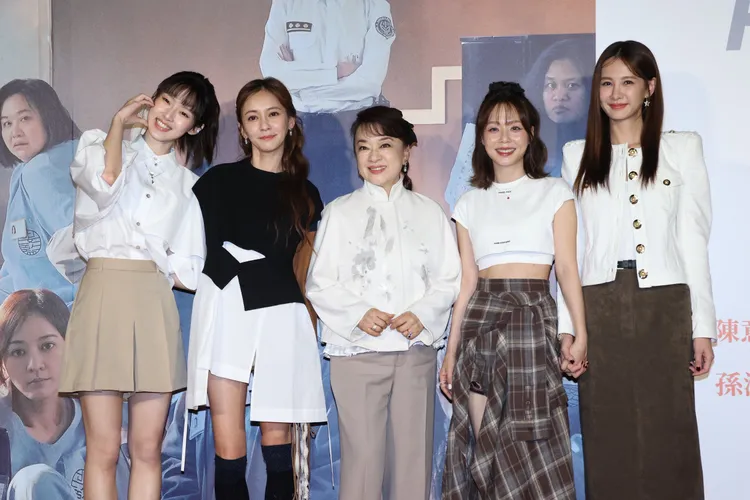 何曼希（左起）、陳意涵、翁倩玉、孫淑媚和安心亞。攝影中心攝