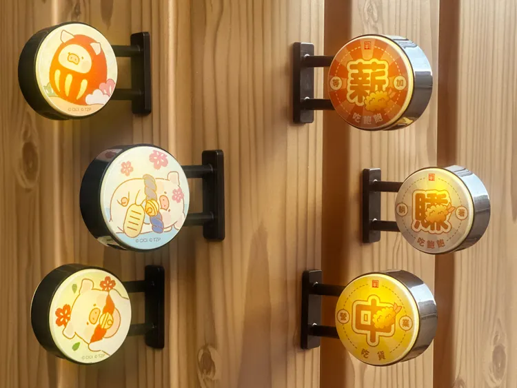 第一波周邊加價199元即可獲得「LULU豬幸運燈」。業者提供