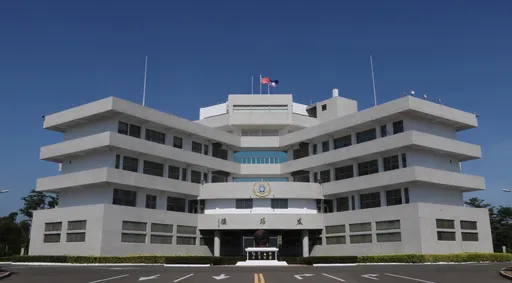 海军中士惊传休假坠楼　家属陪同急救中