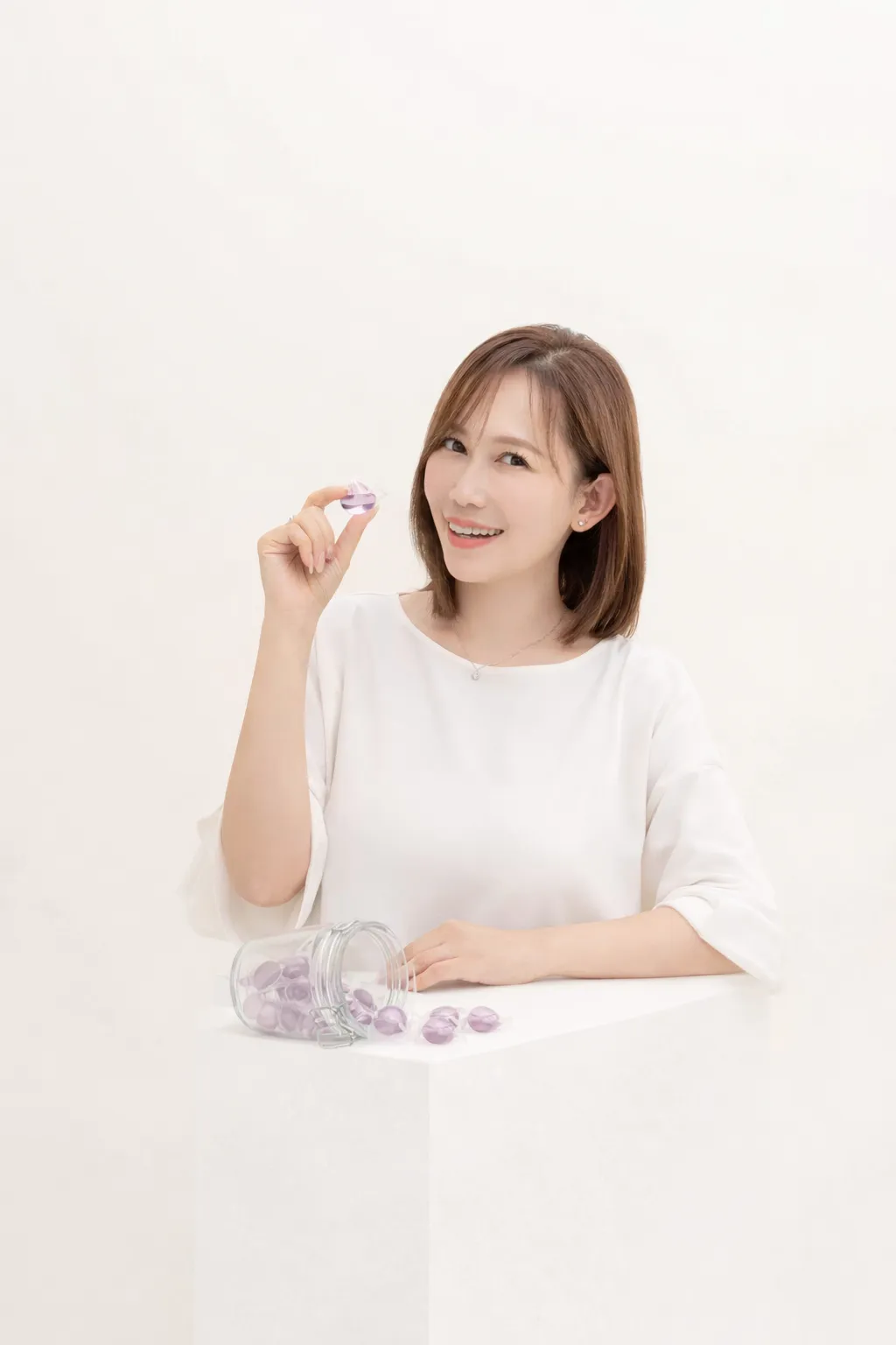 玛菲司呼吁网友不要点击来历不明的网站，避免受骗上当。菲娱乐文创提供