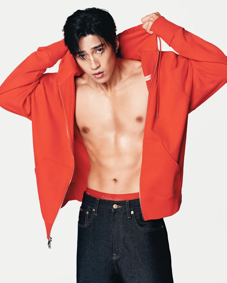 婁峻碩與國際精品Calvin Klein合作春節形象大片。Calvin Klein 提供