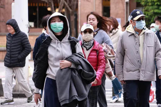 今又有冷气团「13县市战10℃↓」　下周再冷2波！时程曝光