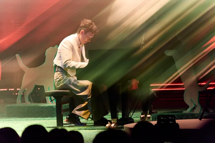 龔鈺祺將身價八百多萬的貝森多夫鋼琴請回舞台。緒風有限公司提供