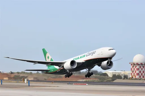 國航首家「數位領導章程」成員　將逐步取代現行電報式數據