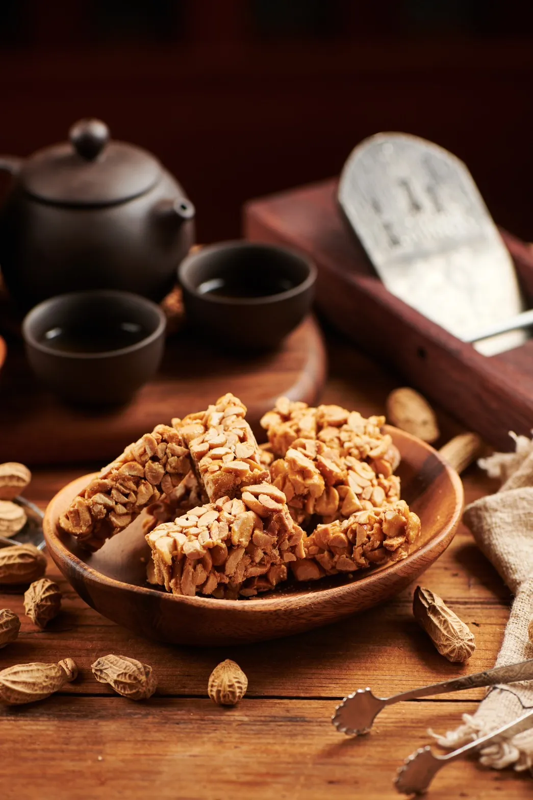 台北凯达大饭店春节专案特别选用传承万华六十年的古早味「布田花生糖」作为入住赠礼，严选云林北港花生以慢火烘烤制成，口感香脆不黏牙、不甜腻。台北凯达大饭店提供