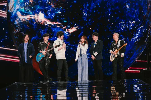 最美星二代超狂背景曝光　五月天主唱阿信是她「干爹」