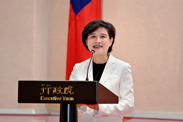 行政院副院長鄭麗君。行政院提供