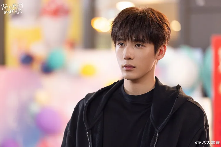 王安宇在戲中飾演浪漫感性的學霸。八大提供