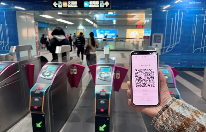 明天不拿悠游卡也能搭车！手机支付方式、扫码位置一次看懂