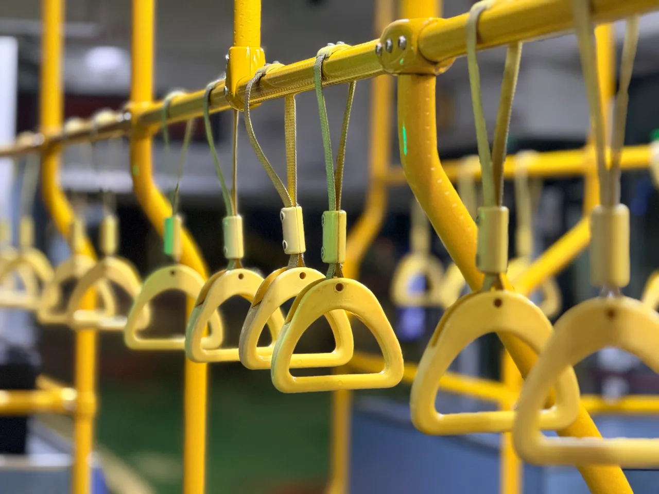 双北行经国道的公车目前仍以悠游卡支付为主。摄影中心