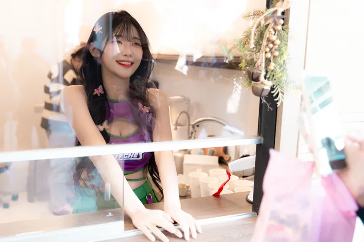 高佳彬送餐。CHEER UP提供