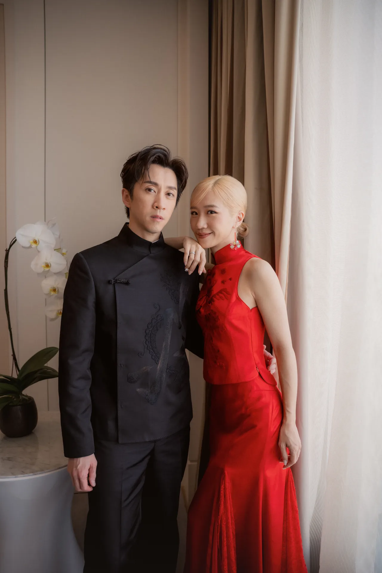 陳漢典、Lulu文定禮服藏小巧思。天地合娛樂 X 民間友人有限公司提供