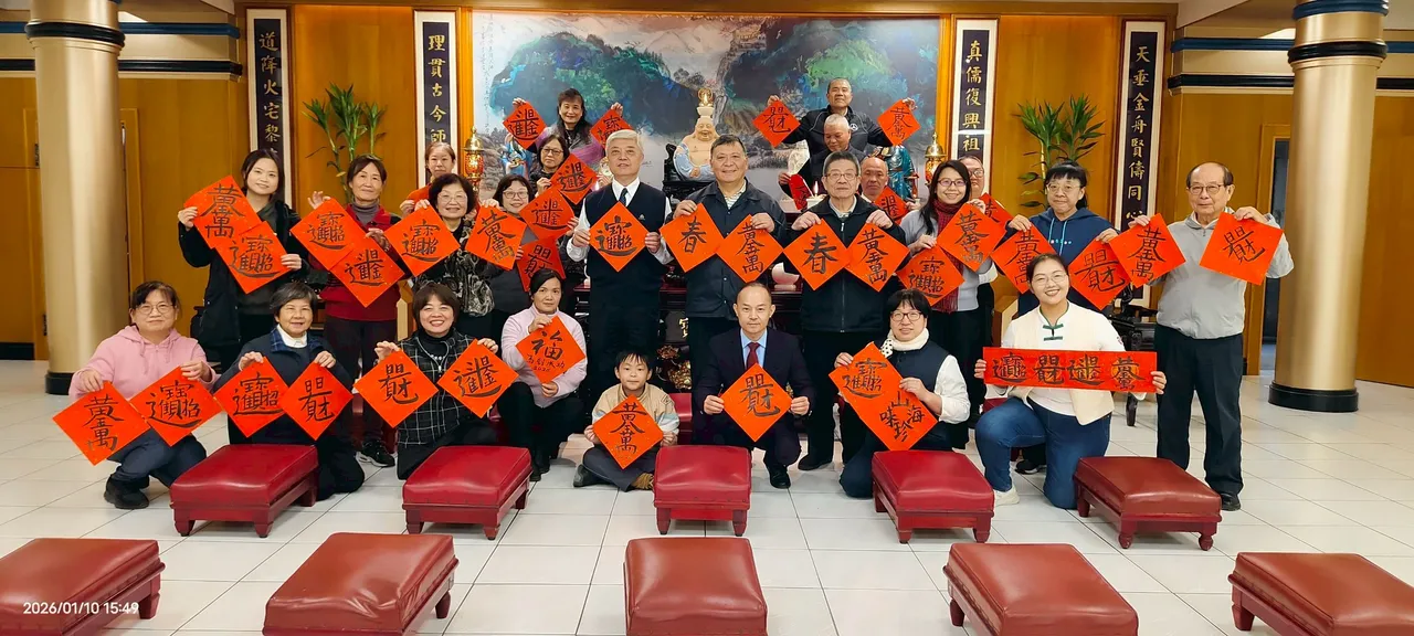 張大千第三代入室弟子、書畫家孫瑩寶，23日起將在台北市欣欣大眾百貨舉辦「現場揮毫寫春聯公益活動」。讀者提供