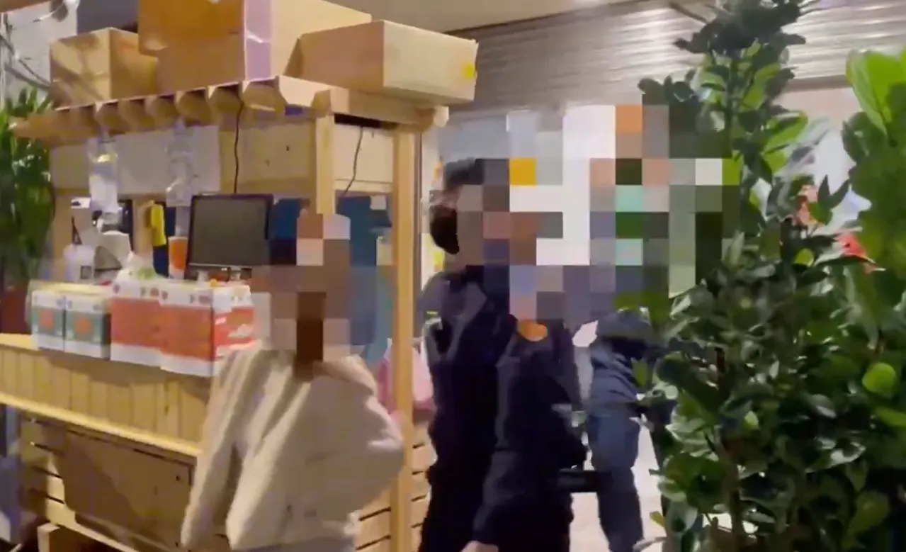 負責人、工作人員共9名送辦。翻攝畫面