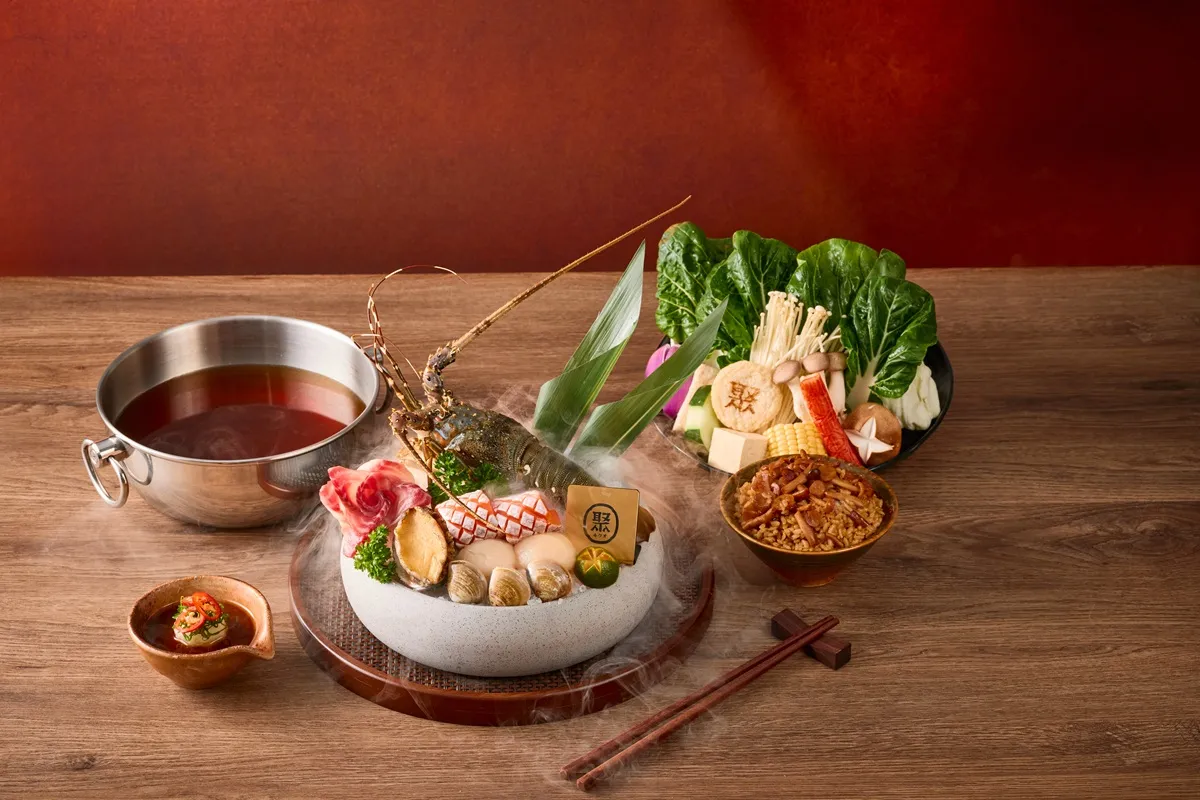 聚新推出的個人餐龍蝦海宴盛合，可獨享整隻龍蝦和豐富海物。王品集團提供