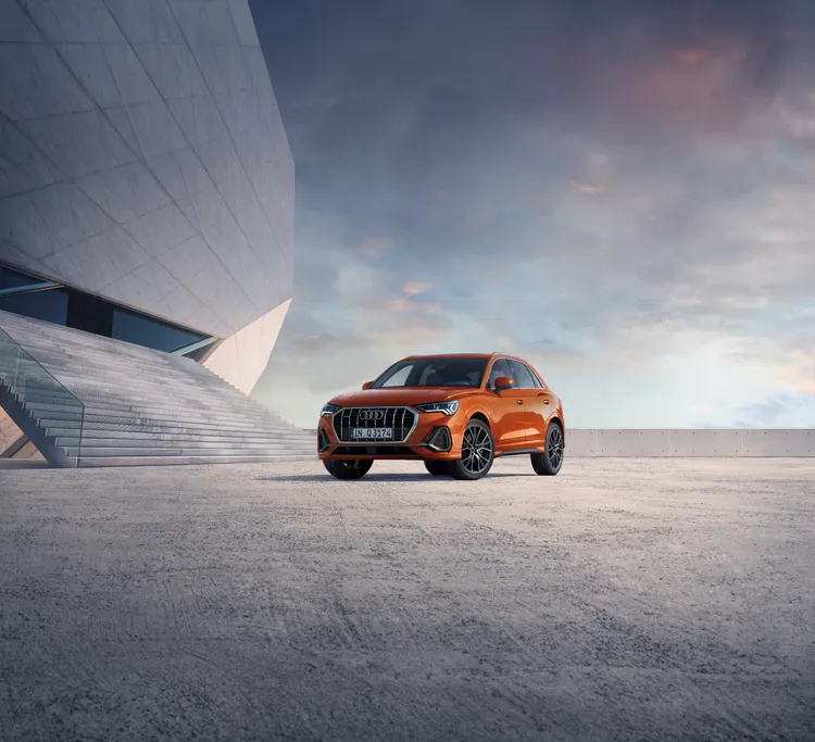 Audi Q3指定車型推出首年超低月付新台幣9,999元的財務專案。原廠照片