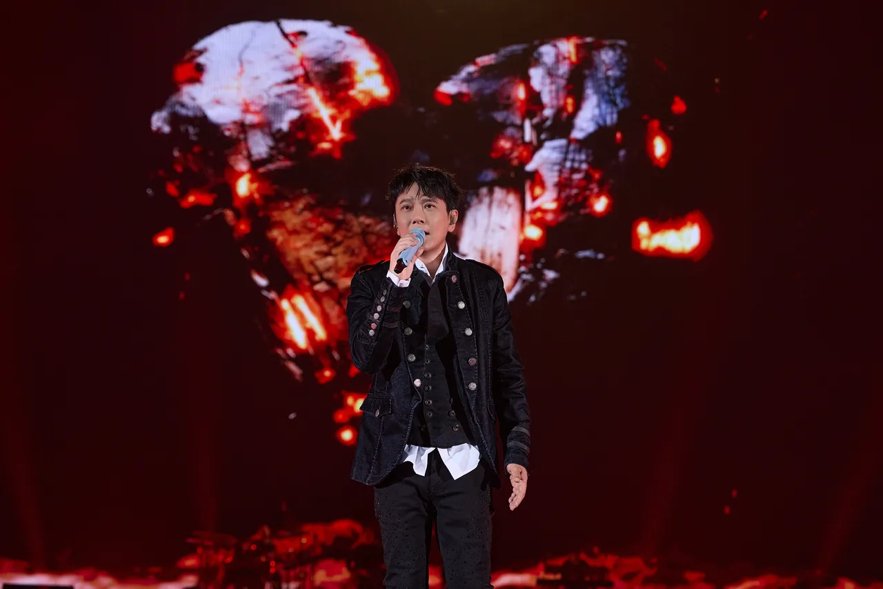 張信哲壓軸演出。喬山健康科技提供